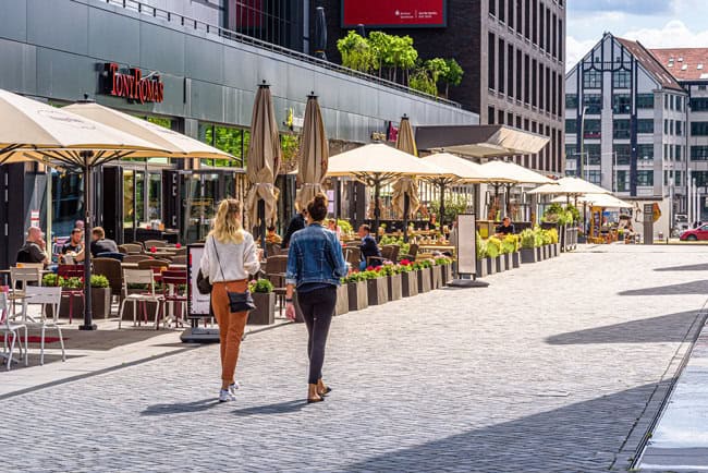 Strausberger Platz-Umgebung_Mercedes_Platz