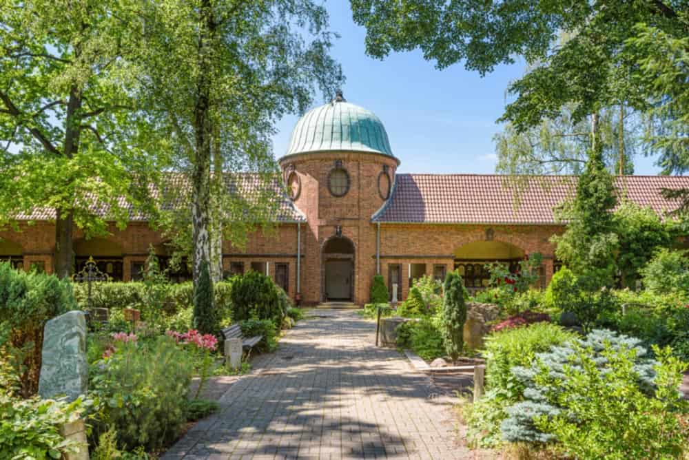 Stubenrauch 48-Umgebung-Friedhof-Schoeneberg