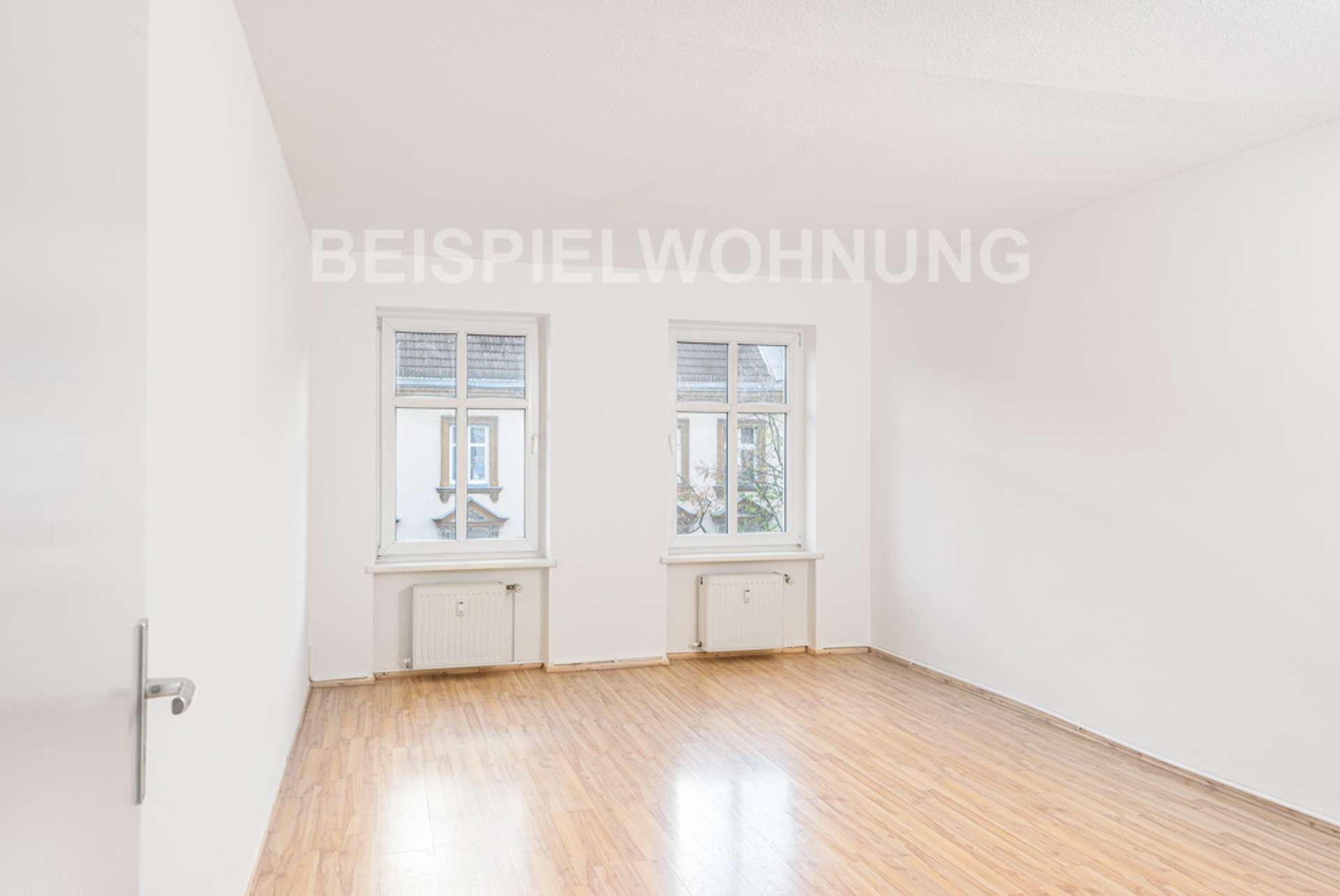 Leerwohnung-Zimmer2