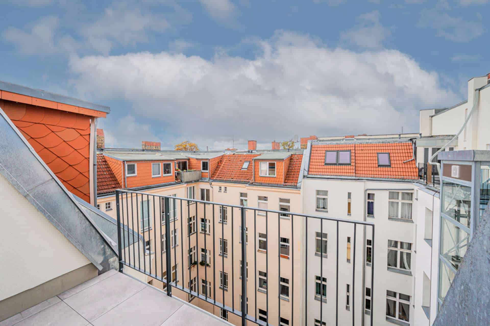 Balkon-Innenhof-DG01