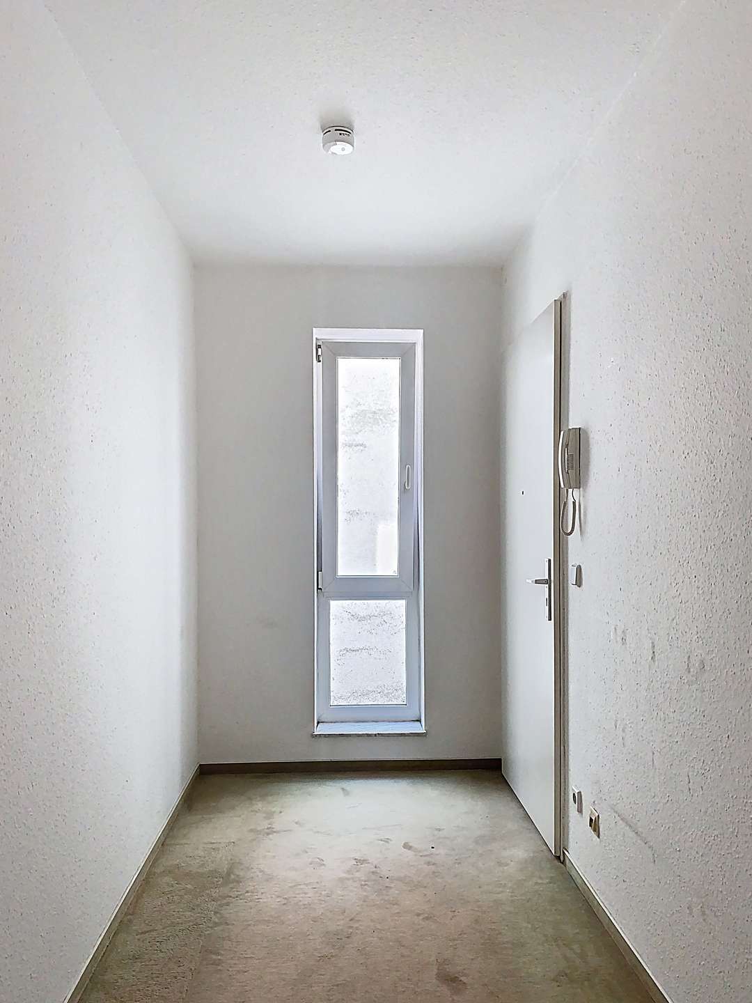 Flur mit Fenster