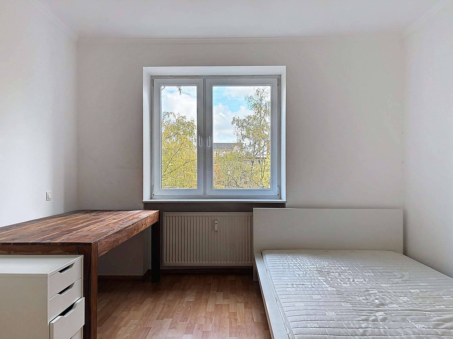 Schlafzimmer zum ruhigen Innenhof