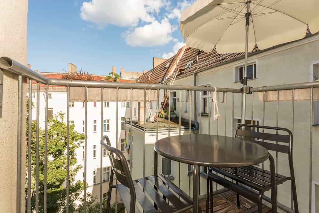 Balkon-zum-Innenhof