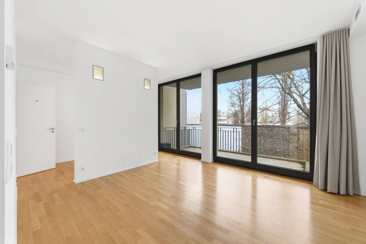 Hofseitiges-Schlafzimmer-in-ruhiger-Lage